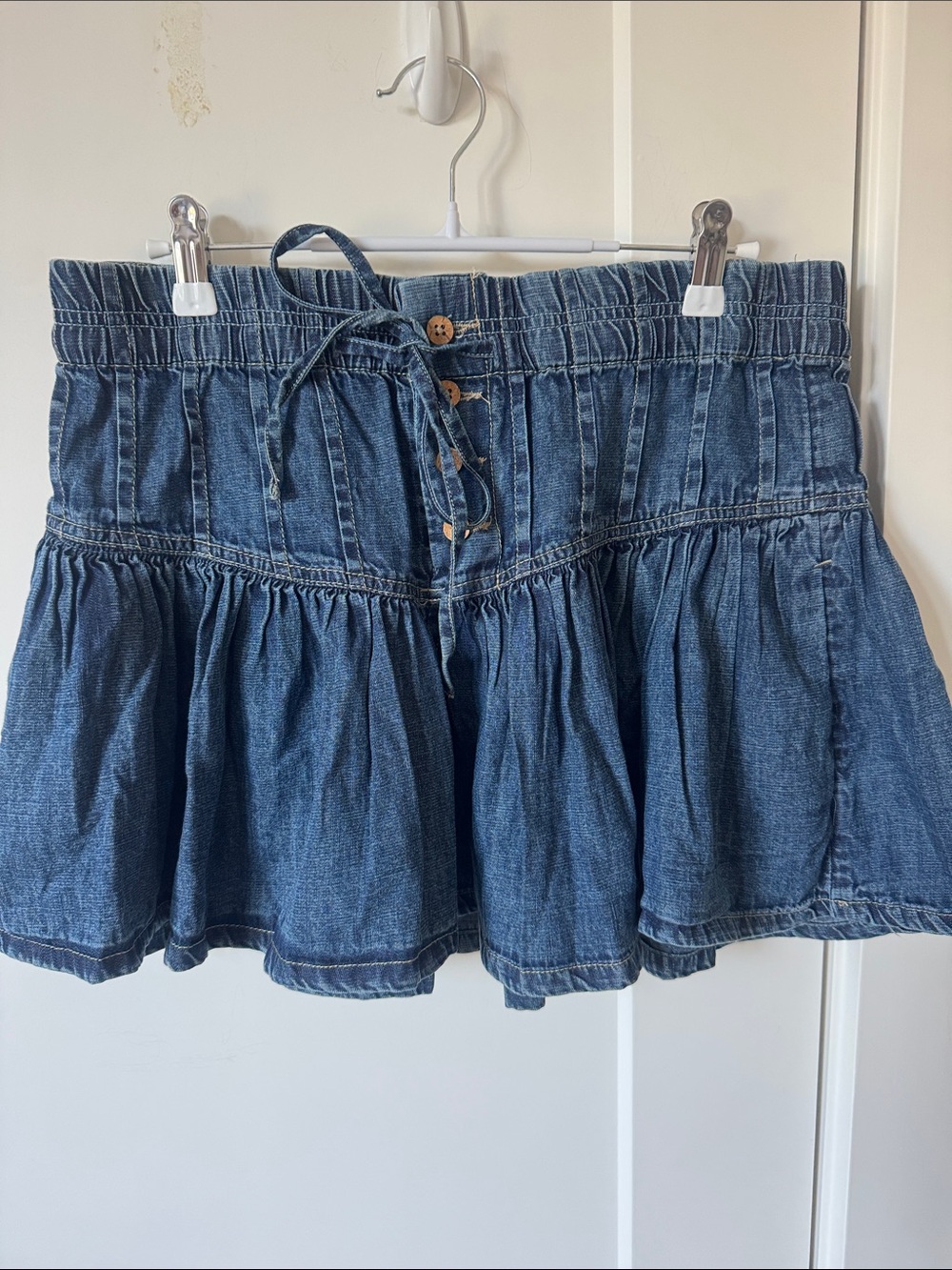 We The Free Roselle Medium Blue Denim Tiered Ruffle Mini Skirt